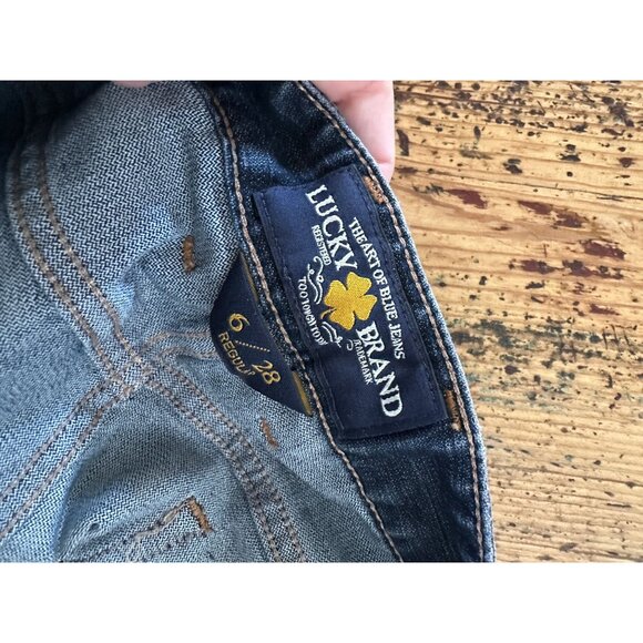 Lucky Brand Womens Straight Fit Blue Jeans Size 8 Mid-Rise Cotton Blend Lola - Picture 7 of 8